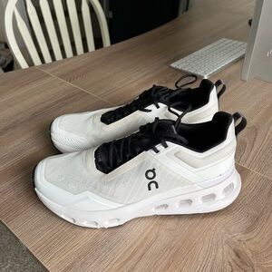 On Running Cloudnova X Women’s Athletic Shoes with Breathable Mesh